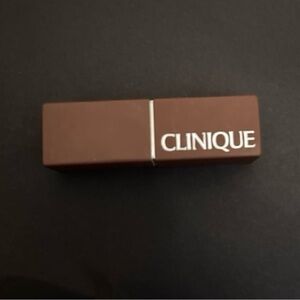 Clinique even better pop lip colour foundation Nuzzle